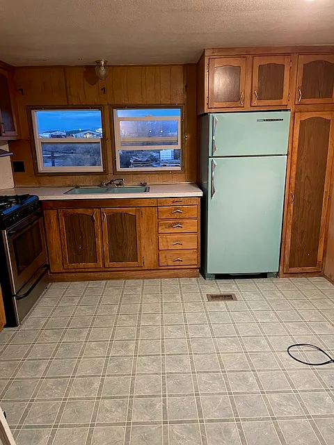 6511 County Road 107 S #SMALL MOBILE HOME