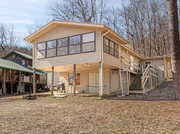 221 Springwood Ter, Hardy, AR 72542