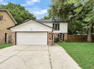 4900 Sandalwood Cir, Baytown, TX 77521