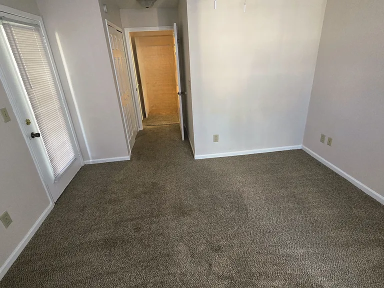 200 Ironwood Dr #211 — Photo 14