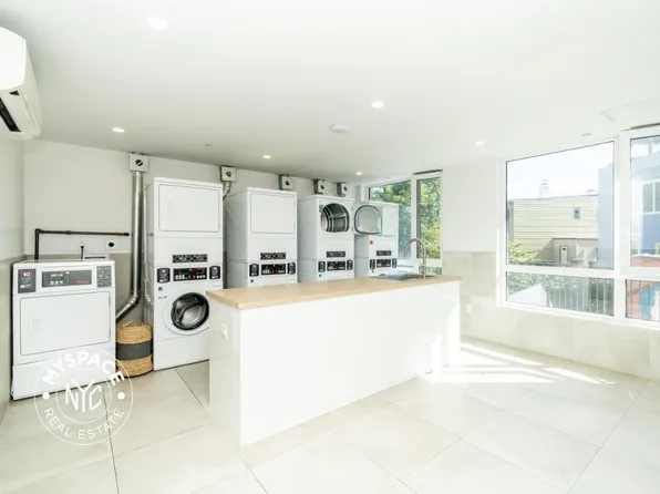 280 Meeker Avenue image 25 of 28