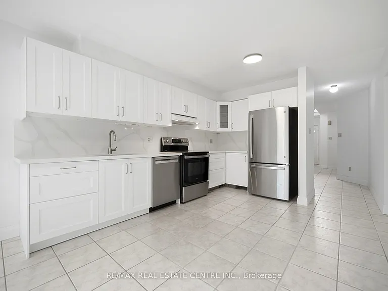 4676 Owl Cir — Photo 18