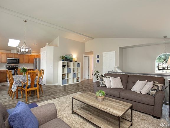 4th image of 5710 80th Ave NE