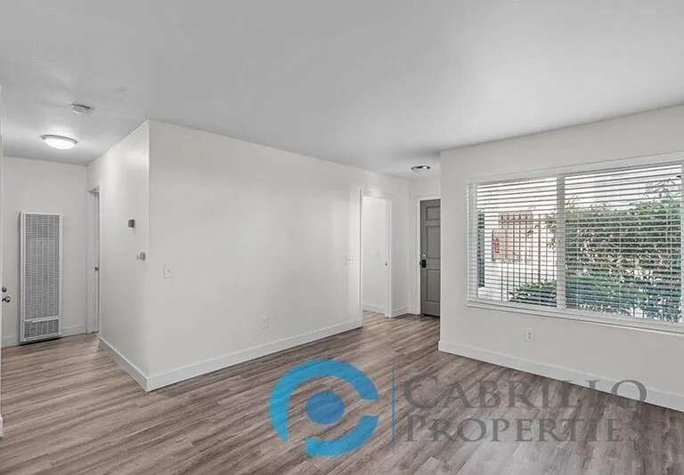 1016 Hornblend St #1 — Photo 7