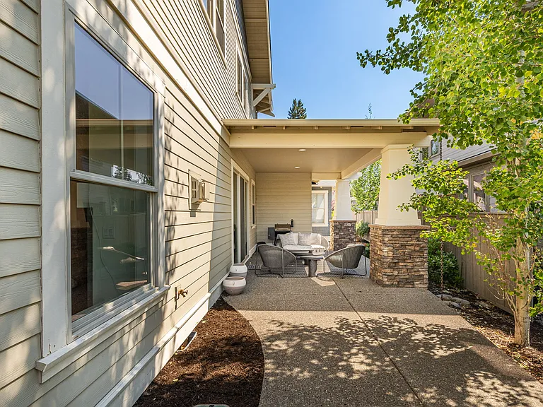 1496 NW Discovery Park Dr — Photo 7