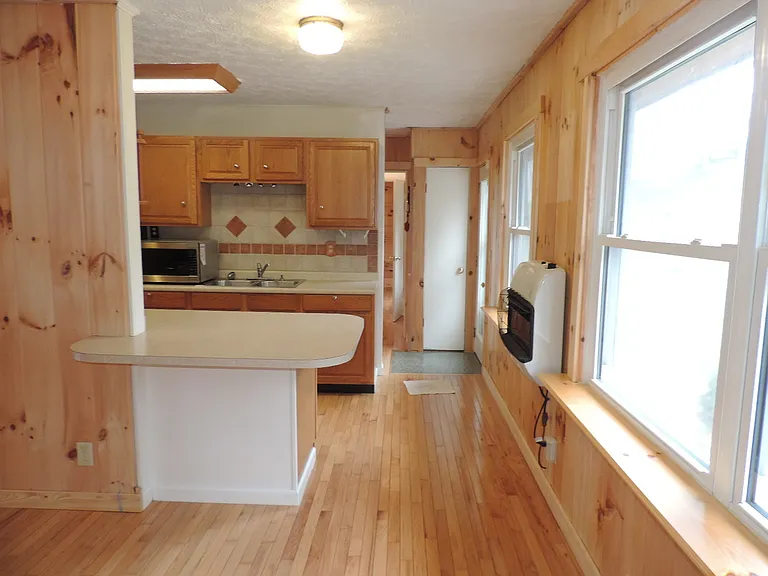 141 Cambar Ln — Photo 4