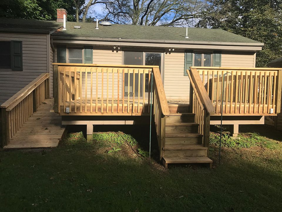 2nd image of 201 Lindley Ct