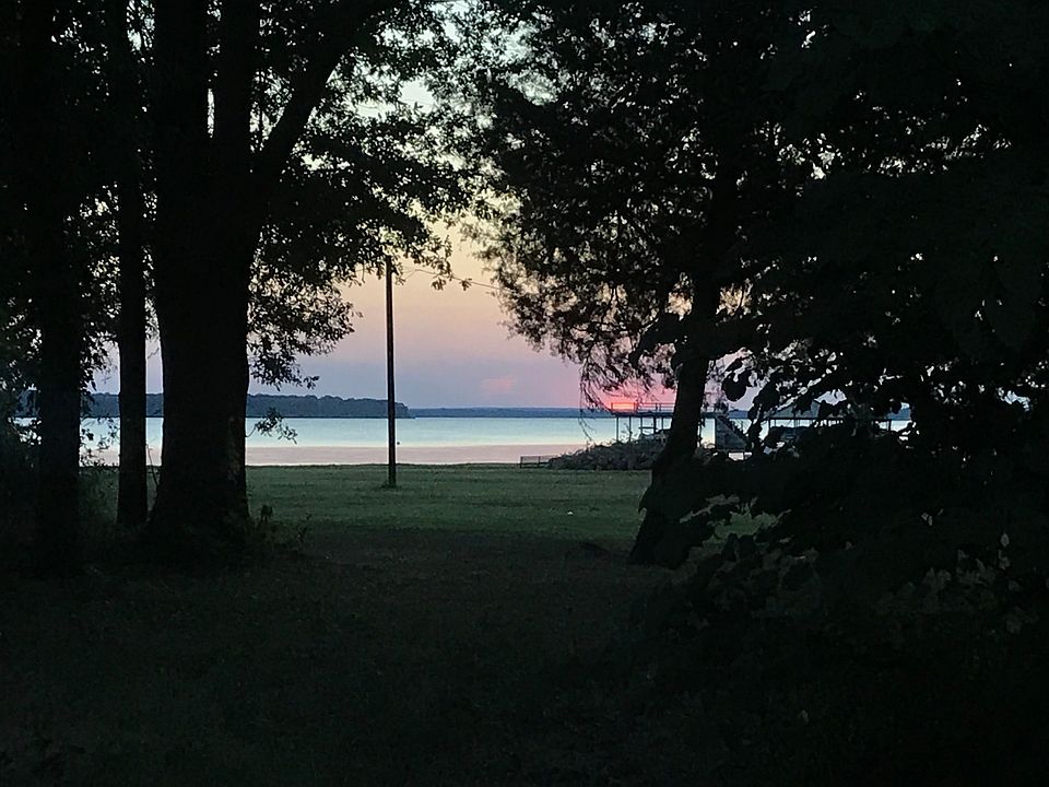Lakeview.JPG