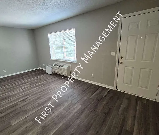 4293 Byrnewood Village Cir #B — Photo 2