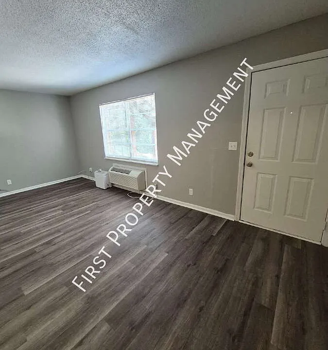 4293 Byrnewood Village Cir #B