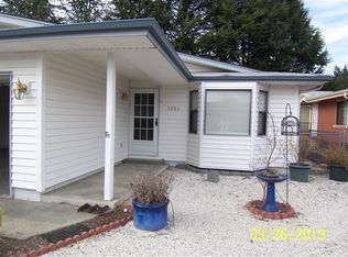 1034 SW Hemlock Ln, Grants Pass, OR 97527