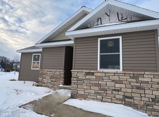 987 Greenbrier Rd #139, Upper Sandusky, OH 43351