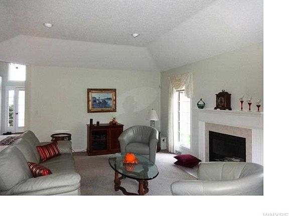 4th image of 65 Sutherland Ct