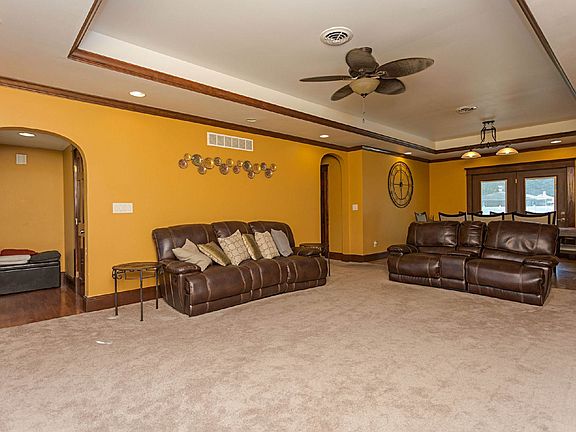 4living room