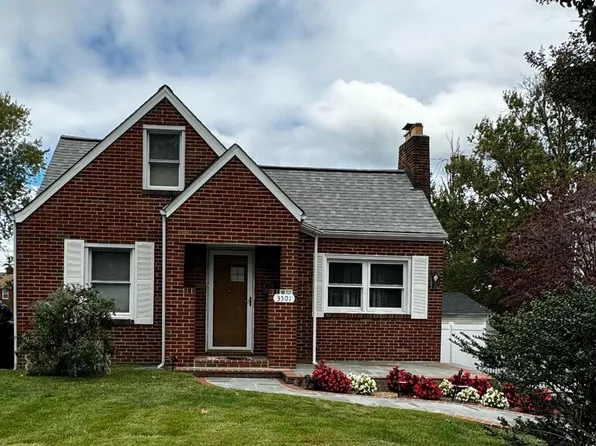 3501 7th St S, Arlington, VA 22204