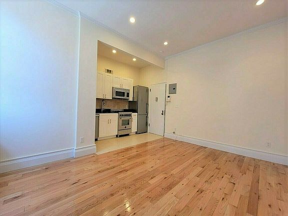 4th image of 49 Park Ave APT 3C