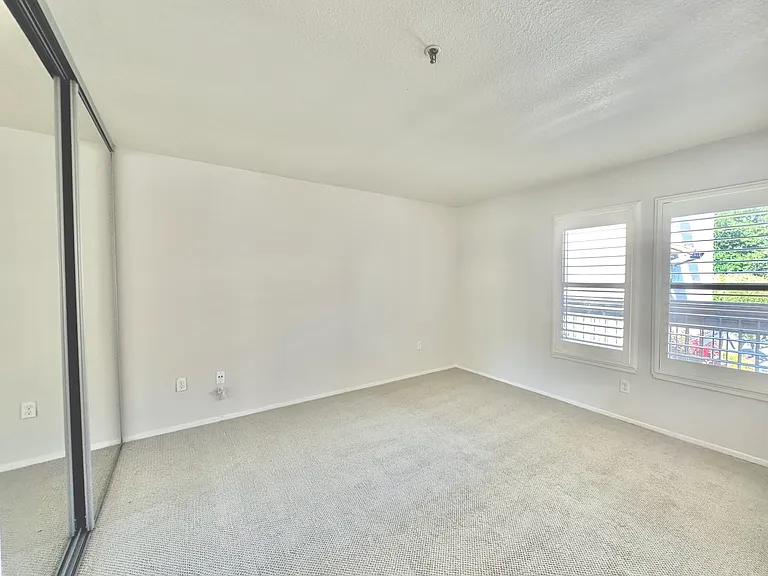 1123 S Villa Way — Photo 18