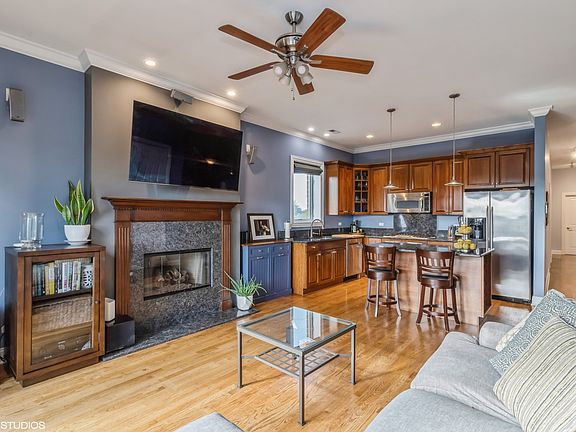 5th image of 5057 N Northwest Hwy APT 3N