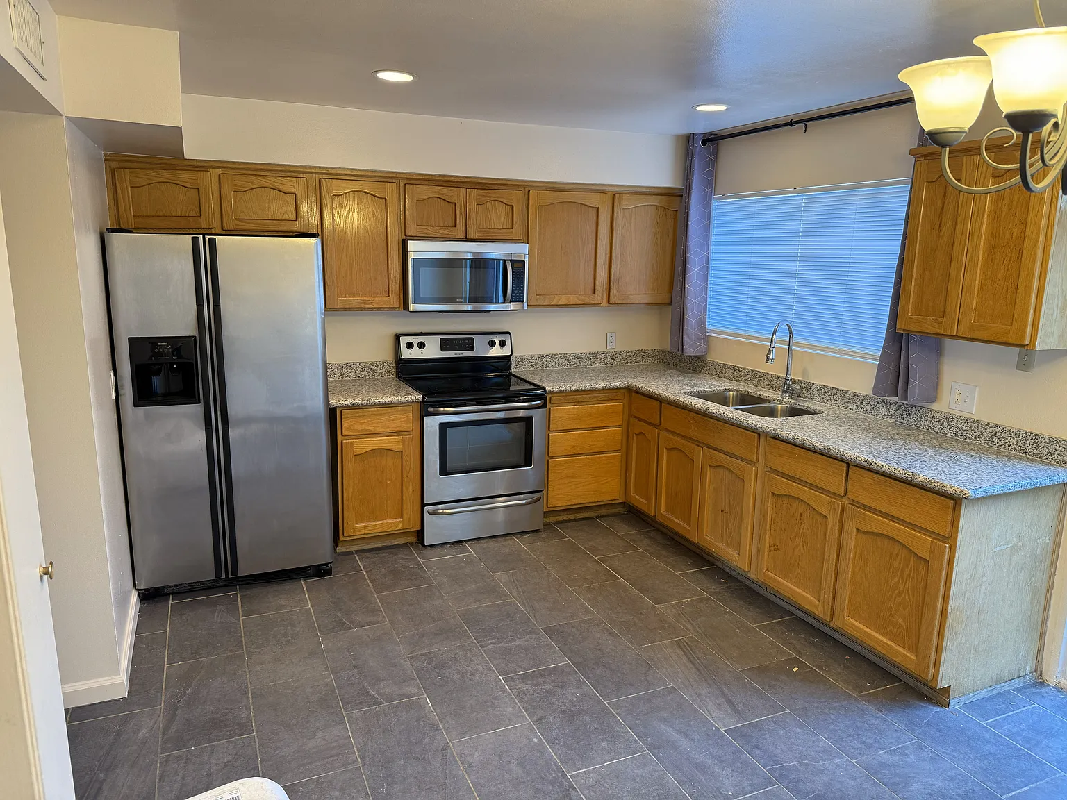 2 bed, 1404 sqft, $1,375 — Photo 1