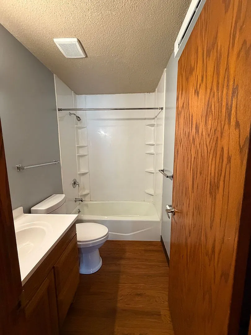 EI517B — Photo 4