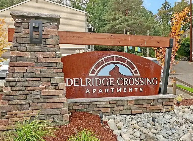 Delridge Crossing Apartments — Photo 2