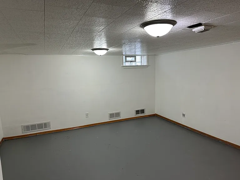 4740 Main St #A — Photo 12