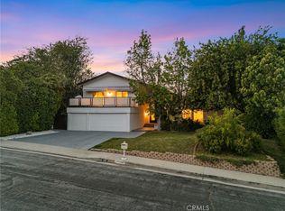 19581 Braewood Dr, Tarzana, CA 91356