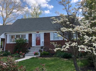 6013 Kingsford Ct, Bethesda, MD 20817