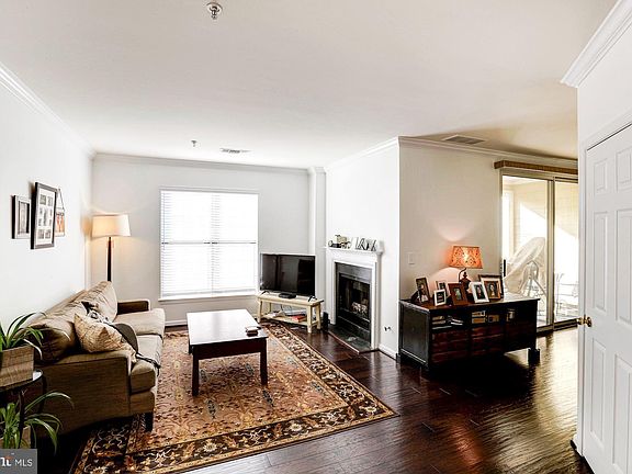 4th image of 2203 Westcourt Ln Suite 301