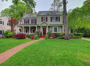 49 Andover Rd, Rockville Centre, NY 11570