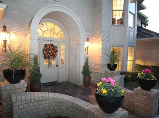 6014 Englishoak Dr, Arlington, TX 76016