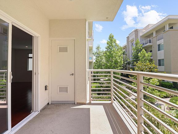 5th image of 12915 Park Pl Unit 203