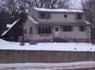 417 Lake Rd, Dayville, CT 06241