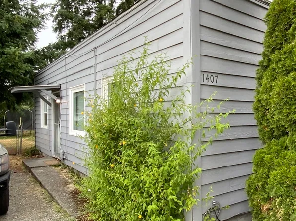 1407 104th St S, Tacoma, WA 98444