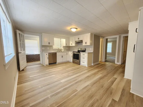 1622 S Brightleaf Blvd, Smithfield, NC 27577