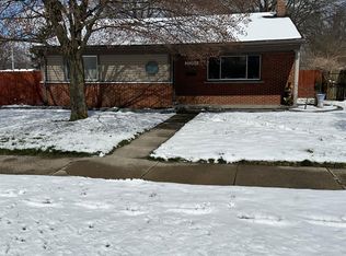 30260 Ann Arbor Trl, Westland, MI 48185