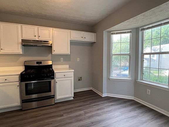 5th image of 3004 Regal Park Ct