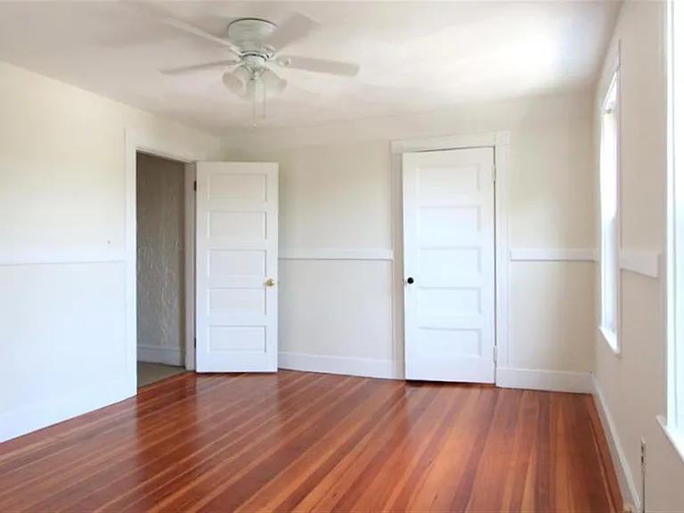 99 Electric Ave — Photo 23