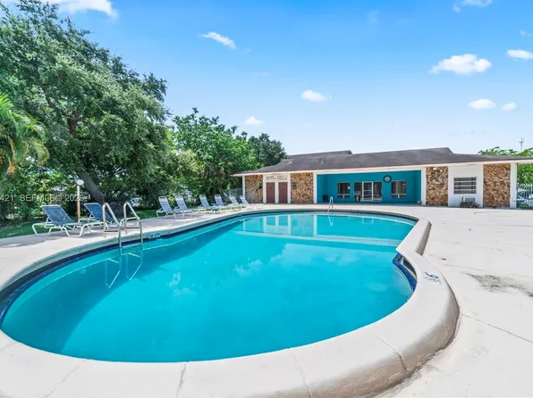 1400 Tallwood Ave APT 107, Hollywood, FL 33021