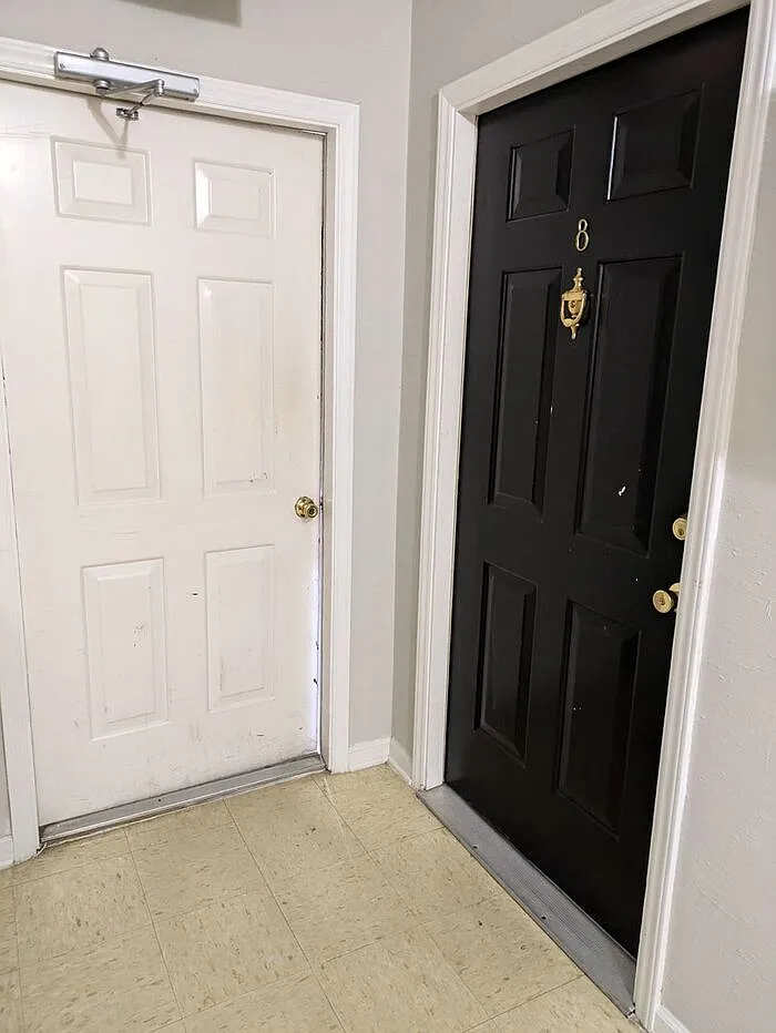 Studio, 1.0 bath, 300 sqft, $695 — Photo 1