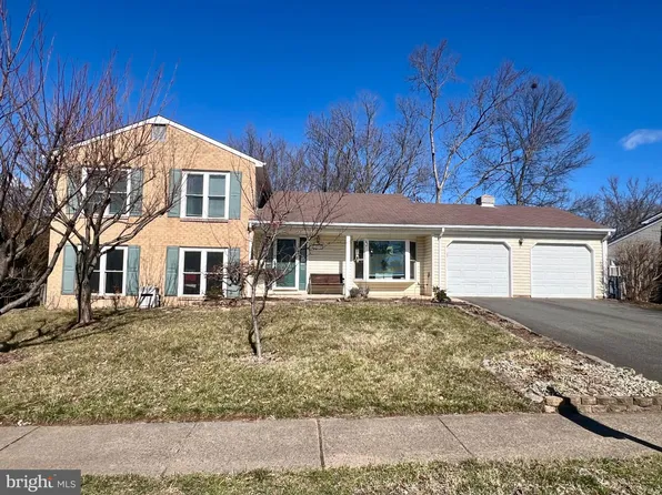 12712 Builders Rd, Herndon, VA 20170