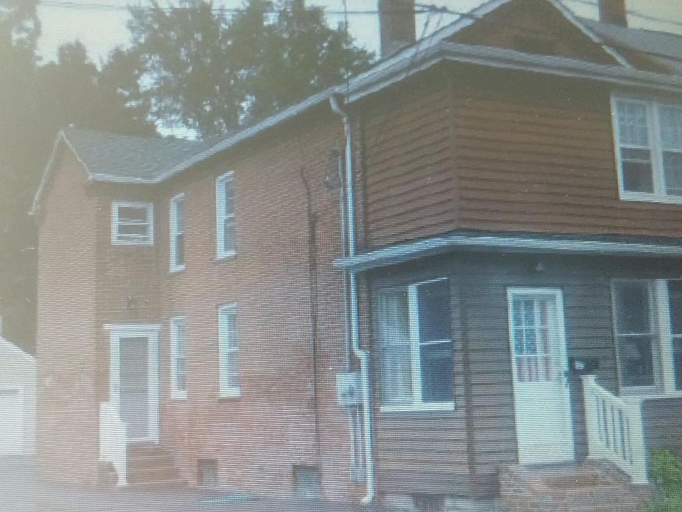 47 Oak St - one driveway space neg. for 25/mo add'l charge