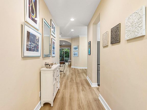 5th image of 101 Palm Bay Circle #A