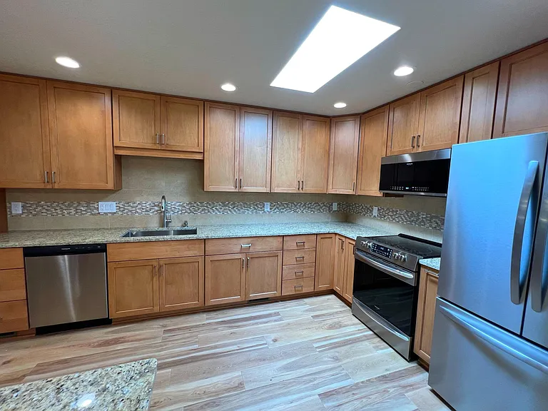 4328 Magnolia Dr NE — Photo 4
