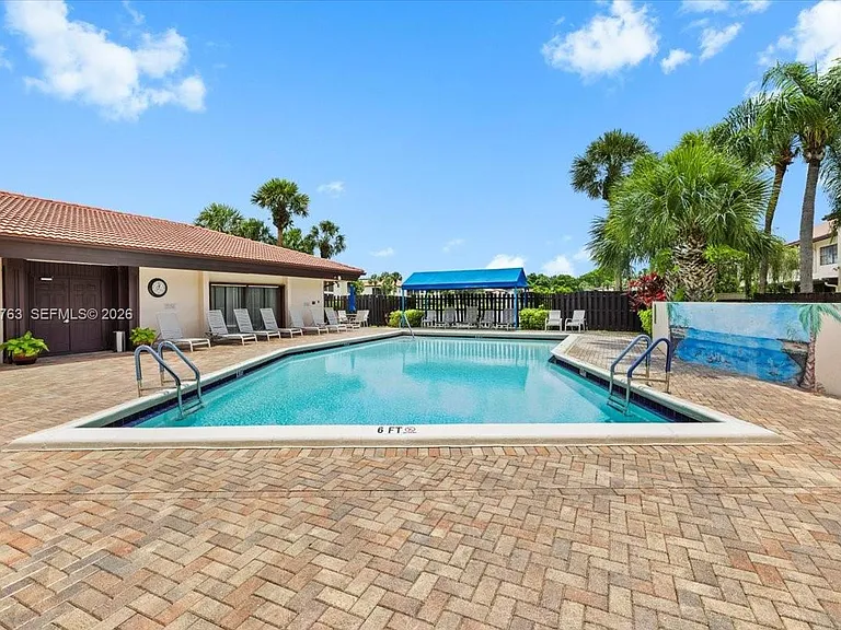 7944 Eastlake Dr #D — Photo 29