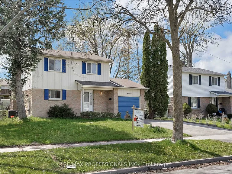 47 Wishford Dr — Photo 2