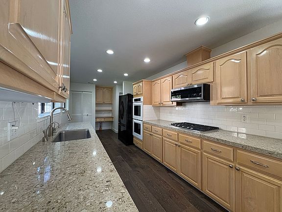 5th image of 50 Horgan Ave APT 47