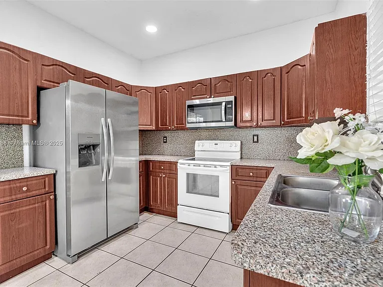 21205 NW 14th Pl — Photo 3