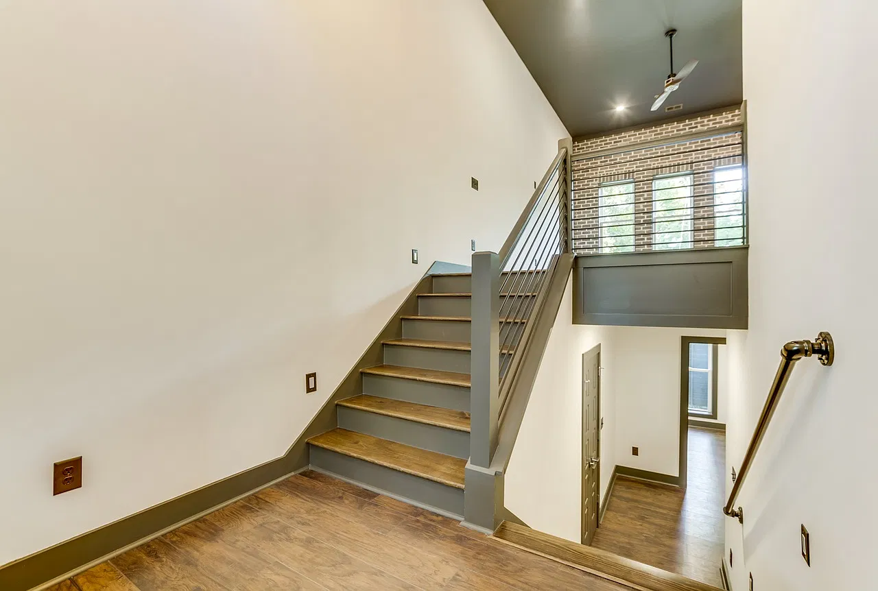 3 bed, 1624 sqft, $2,550 — Photo 2