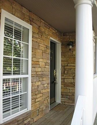 3rd image of 104 Masons Creek Cir